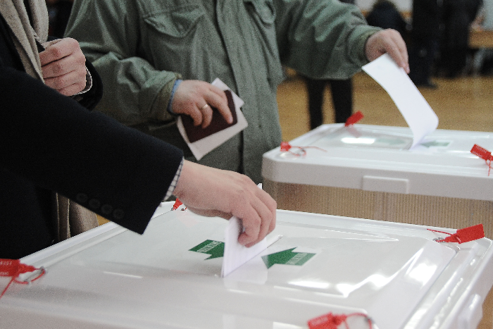 Избирком Колпина отказался открывать участки для выборов губернатора за пределами Петербурга