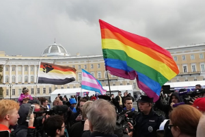 В 2019 году в России стало больше нападений на представителей ЛГБТ, выяснили в центре «Сова»